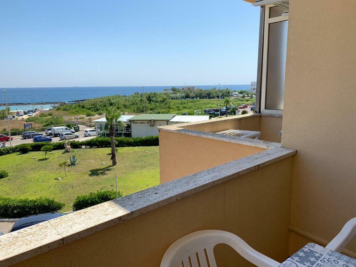 Bilocale Punta Rosa - Fronte Spiaggia Отранто Екстериор снимка