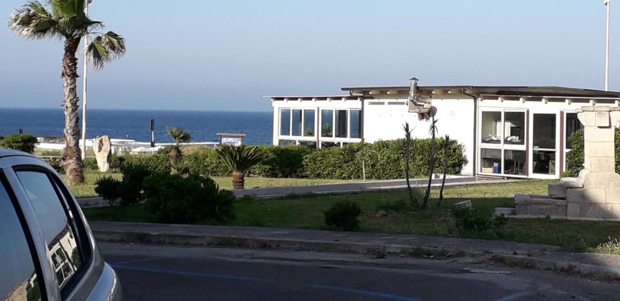 Bilocale Punta Rosa - Fronte Spiaggia Отранто Екстериор снимка
